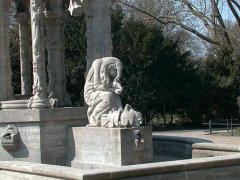 Märchenbrunnen im Von-der-Schulenburg-Park